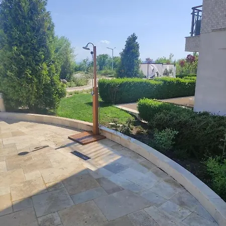 Студио София Appartement Burgas Stad